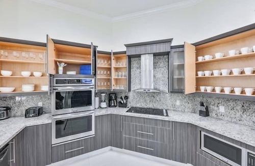 Davie House | Luxury 5BR Villa near Hard Rock Casino