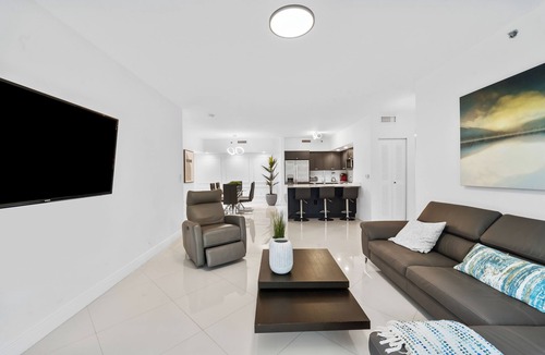Aventura Condo | Luxury apartment near the beach