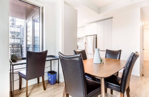 Seaport District Apartment | Luxury Apt with Gym in Seaport