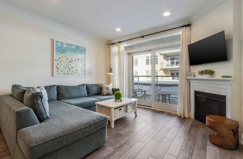 Dewey Beach Condo | Luxury Bayfront Condo 1 Block from the Beach, at Lighthouse Cove