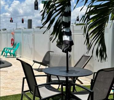 Imperial Point Apartment | Luxury Beach - Resort for 6 ppl with pool