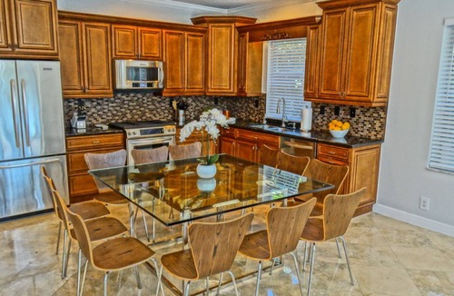 South Lake Villa | Luxury Beach Villa with Pool two blocks to the Beach