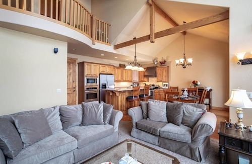 Bigfork Condo | Luxury Bigfork Retreat | Pond Views, Stone Fireplace & Steps from Flathead Lake | 30-Day Minimum