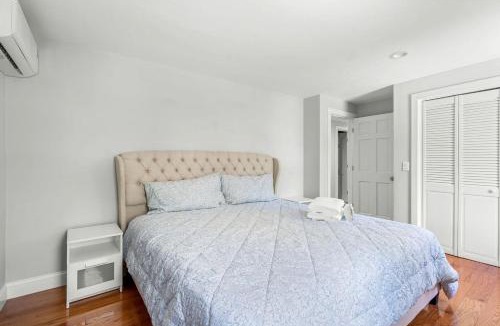 Barnstable House | Luxury Cape Cod Vacation Rental with Theater Room & Hot Tub in Barnstable, MA