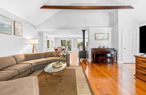 Barnstable House | Luxury Cape Cod Vacation Rental with Theater Room & Hot Tub in Barnstable, MA