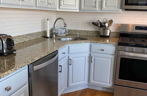 West Chatham House | Luxury Chatham Town Home. Close to town & beaches!