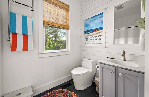 St. Michaels House | LUXURY COASTAL FARMHOUSE WATERFRONT W/HEATED POOL, DOCK, GOURMET KITCHEN