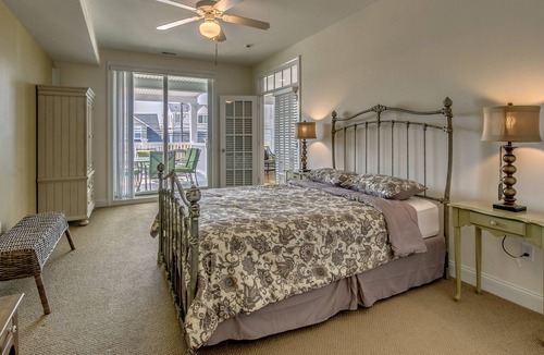 North Wildwood Condo | Luxury Condo - North Wildwood, NJ - 1 Block to BEACH- INQUIRE about DISCOUNTS