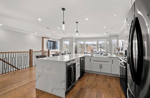 The Heights Condo | Luxury Condo w/Rooftop Deck 15 min from NYC, American Dream Mall, Metlife, EWR