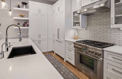 Sandpoint Condo | Luxury Condo w/Rooftop Pool, Hot Tub & Lake Views