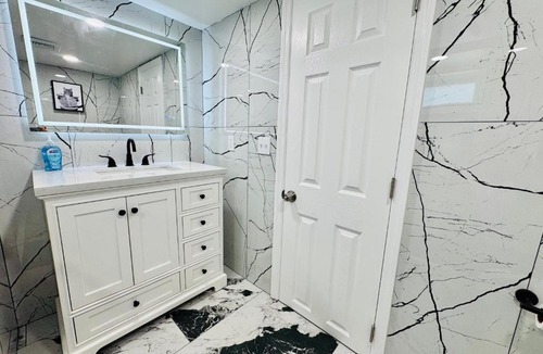 Haledon House | Luxury Executive Room with Workspace, Fast Wi-Fi, and Smart Tv
