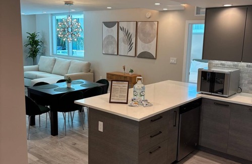 Bay Harbor Islands Apartment | Luxury Family 3BR Apt in Bay Harbor Islands near Beach, Shops and Dining Area