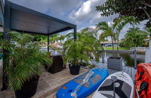 Coral Ridge Isles Villa | Luxury Fort Lauderdale Waterfront Home Heated Pool Game Room Park