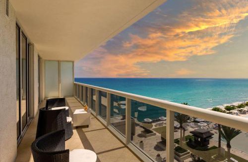 Hallandale Beach Apartment | Luxury High Resort Beautiful Views & Amenities