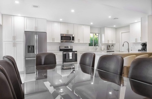 Boca Del Mar House | Luxury Home -Heart of Boca Raton - Gorgeous w/Stunning Pool & Huge Private Yard