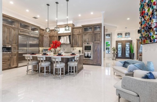 Towngate House | Luxury Home In Pembroke Pines 3 Bedroom With New Pool Renovated Modern