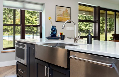 Zion Crossroads House | Luxury home near Lake Monticello is nestled in a quiet area, close proximity to Charlottesville