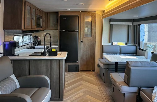 Allapattah House | Luxury Home on Wheels Wynwood’s Unique Stay