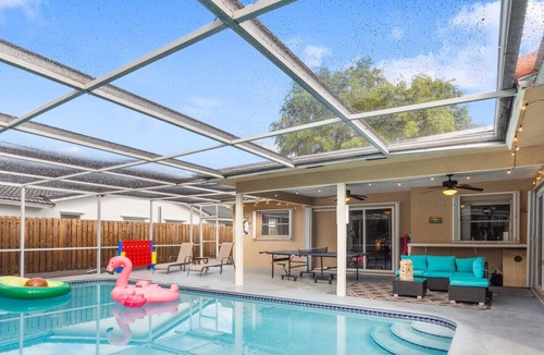Coral Springs House | Luxury Home | Pool | Arcade | Pompano Beach | Wifi