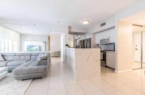 Sunny Isles Beach Condo | LUXURY KINGDAVID 2+Den/2E*KINGBED*BEST LOCATION