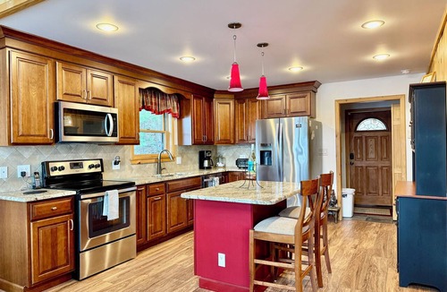 Lake George House | Luxury Lakefront Log Cabin on Schroon Lake