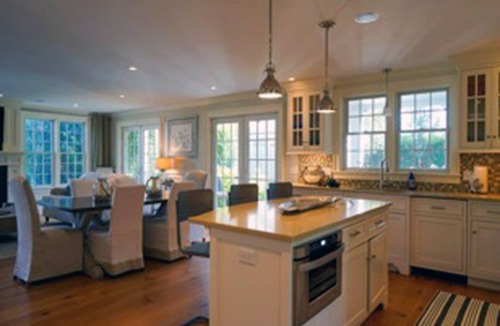 West of Town House | Luxury Living with Pool within Walking Distance to Center of Town
