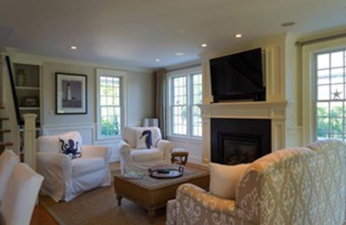 West of Town House | Luxury Living with Pool within Walking Distance to Center of Town