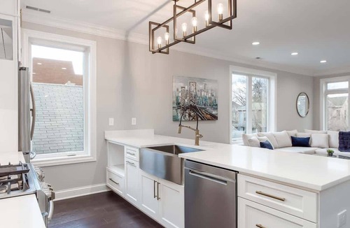 Downtown Columbus Condo | Luxury Modern Harrison West Home with Rooftop Terrace & Family Amenities