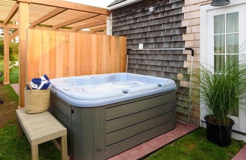 Nantucket House | Luxury Nantucket Estate | Heated Pool & Hot Tub