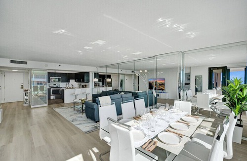 Mid Beach Apartment | Luxury Ocean View Condo/Beach Service/1521