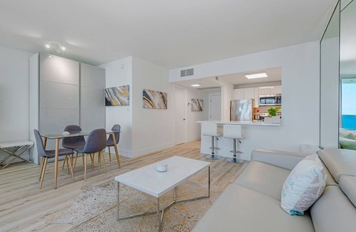City Center Apartment | Luxury Oceanfront resort/condo/1 Hotel/Roney Palace