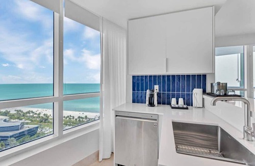 Mid Beach Condo | Luxury Oceanfront Suite at Fontainebleau Hotel