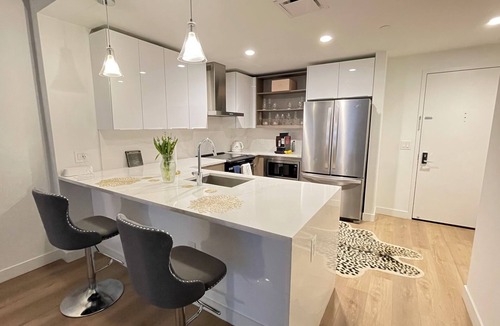 Weehawken Apartment | Luxury One-Bedroom, Views of NYC
