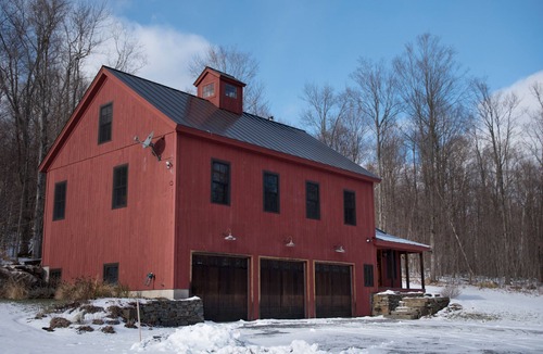 Stratton and Bromley Ski Areas House | Luxury Post and Beam Barn Set On 10 Acres