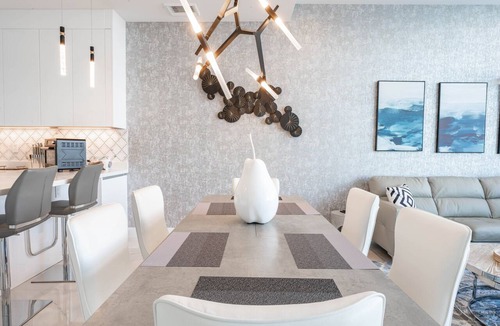 Hollywood Lakes Condo | Luxury Private Condo W/Jacuzzi and Ocean View!