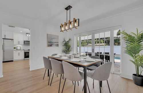 Ojus Apartment | Luxury Retreat with Heated Pool, Spa, FirePit &BBQ