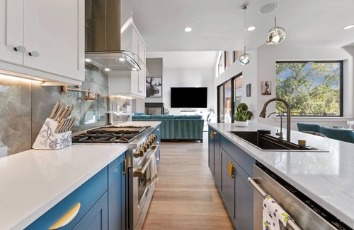 Columbia Falls House | Luxury Riverfront Retreat Near Glacier National Park, Hot Tub, Sauna, Pizza Oven