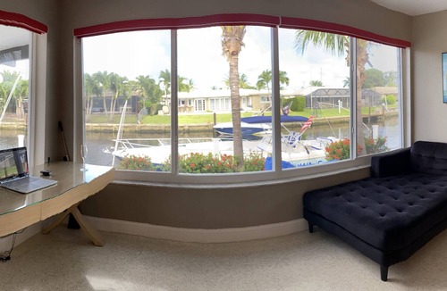 Imperial Point House | Luxury Waterfront Vacation Home! Heated Pool and Hot tub/Jacuzzi,5min to Beach