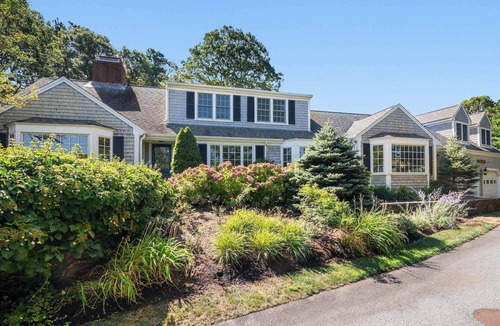 North Chatham House | Luxury Waterfront with Game Room!