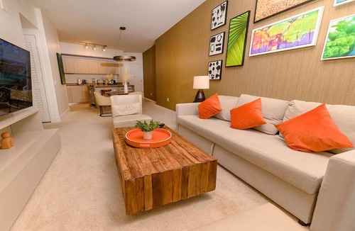 Hollywood South Central Beach Hotel | Lyfe Resort Hollywood, Florida