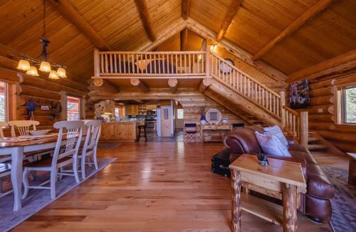 Rexford House | Maggies Cabin - Enjoy a Slice of Paradise in Rexford Montana