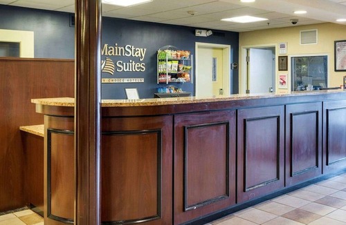 Dover Hotel | MainStay Suites Dover