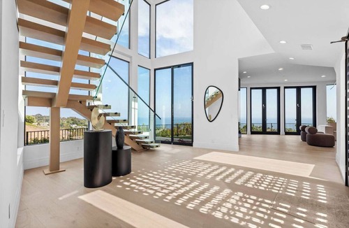 Central Malibu House | Malibu Meadows Heights