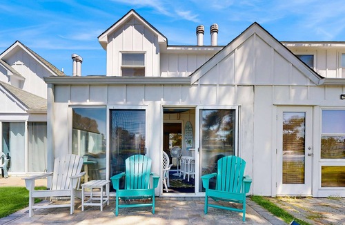 Selbyville Condo | Mallard Lakes condo w/community pool, hot tub, tennis & basketball court