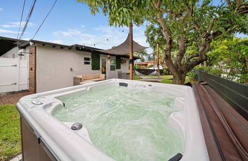 Victoria Park Apartment | Mango Lover's Peaceful Zen Retreat