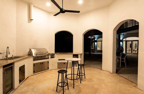 Davie Villa | Mansion Heated Pool/Spa/Cinema/Gameroom