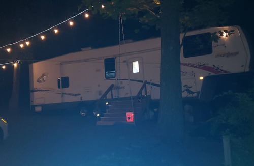 Greenbush RV Rental | Mara-logo Large camper / large lot near Chincoteague Va. Park has all amenities