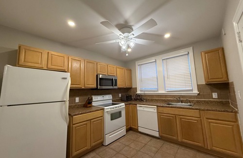 Margate City Apartment | Margate August 2026 2 bedroom rental!