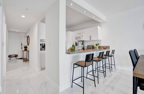 Sunny Isles Beach Condo | Marina Bay Sunny Isles