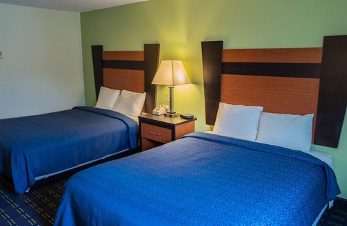 West Yarmouth Hotel | Mariner Motor Lodge- "Where People Come By Choice And Not By Chance".